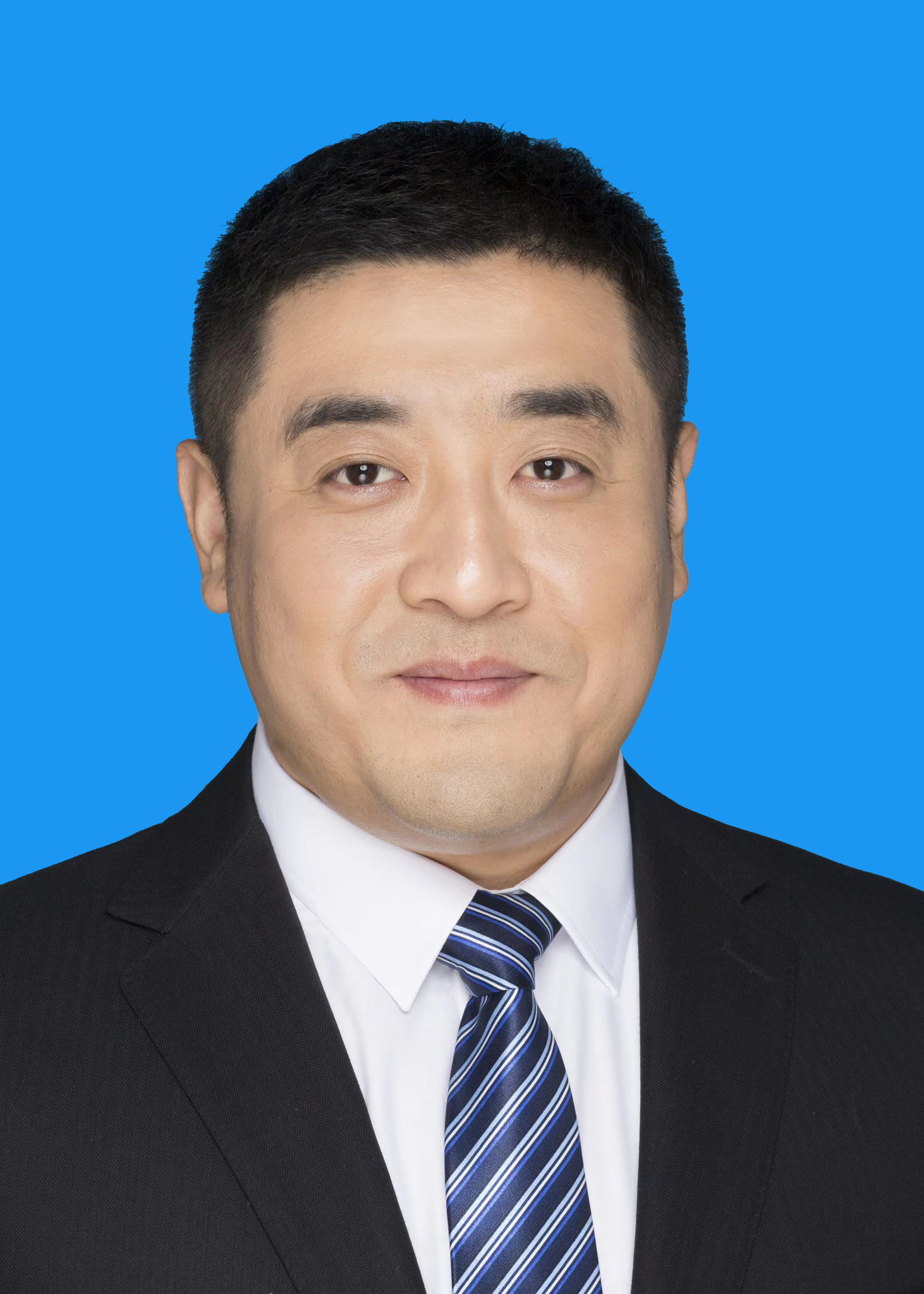赵 杰